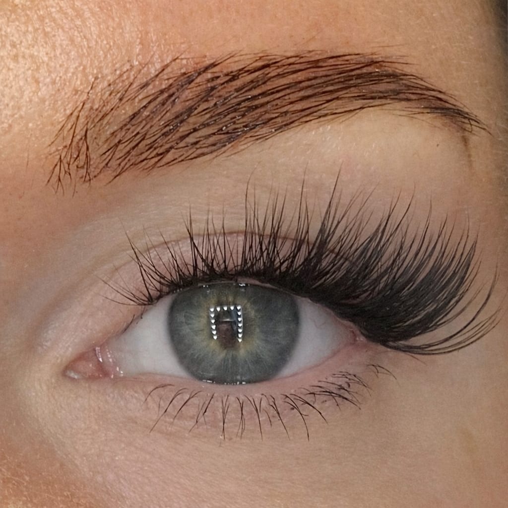 Adventskalender Wimpern Nr. 16 – Starker Cat Eye