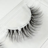Angelic Eyes DIY Wimpern Nahaufnahme — Fasern und Band im Detail