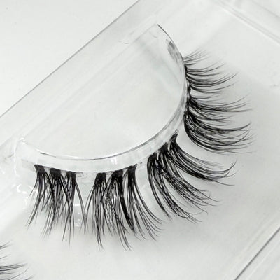 Glashes Fairytale DIY Wimpern Nahaufnahme — Fasern und Band im Detail