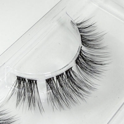 Flatterfee DIY Wimpern Nahaufnahme — Fasern und Band im Detail
