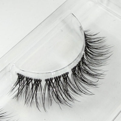 Glashes Lover DIY Wimpern Nahaufnahme — Fasern und Band im Detail