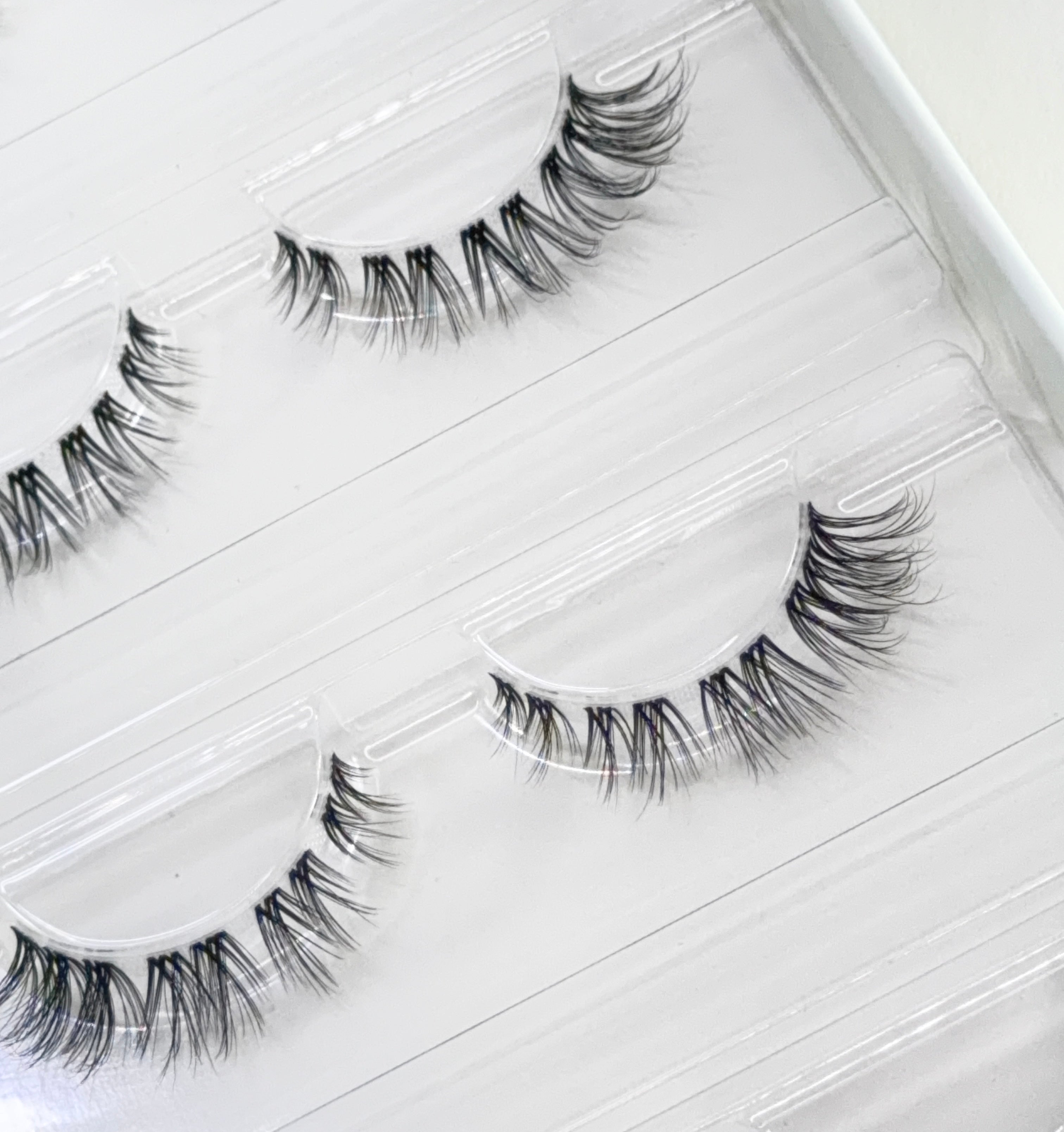 Luna Lash (Cateye 6-14mm) CC- Curl  on