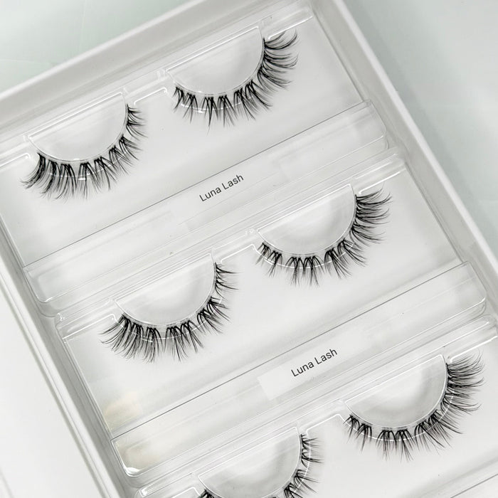 Luna Lash DIY Wimpern — offene 4er Box mit Cateye Look von Glashes