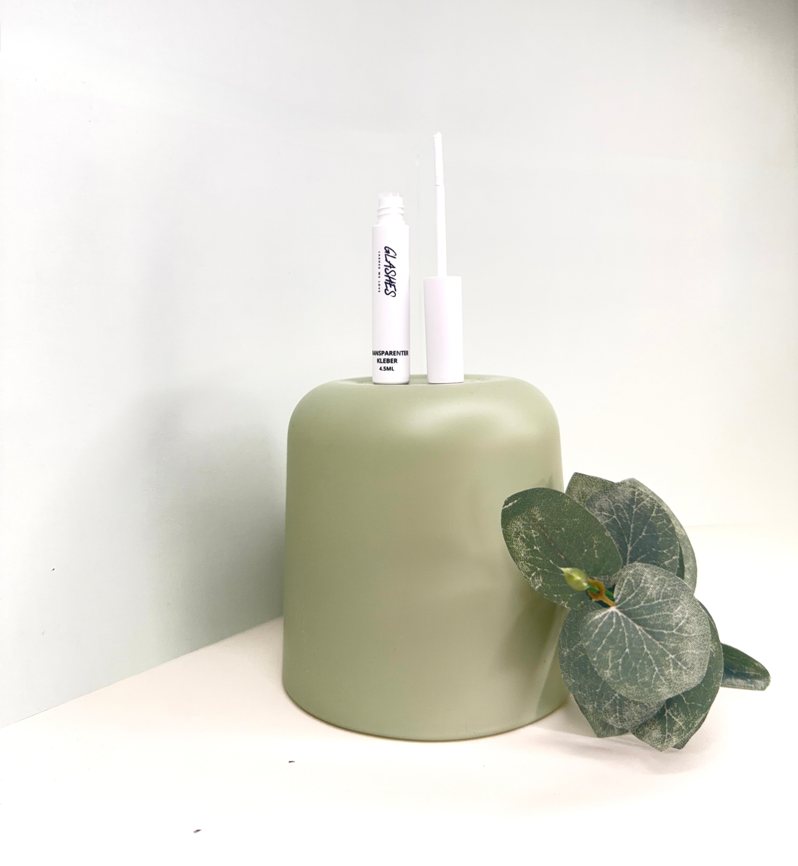 Wimpernkleber transparent