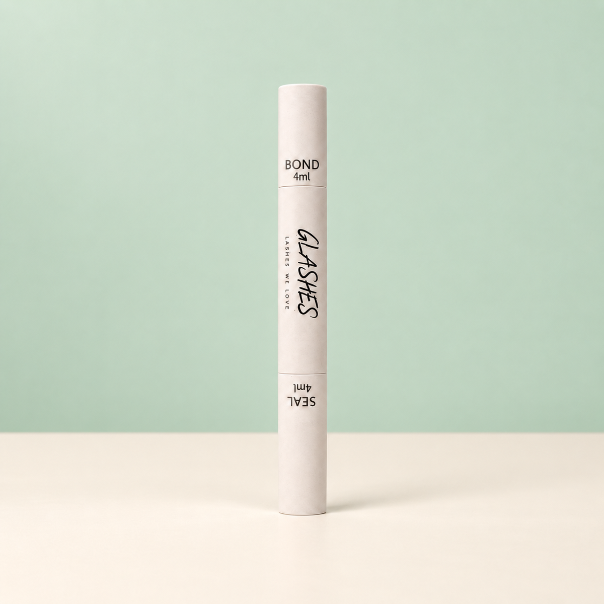 Glashes brauner Bond++ und Sealer in heller Doppel-Tube