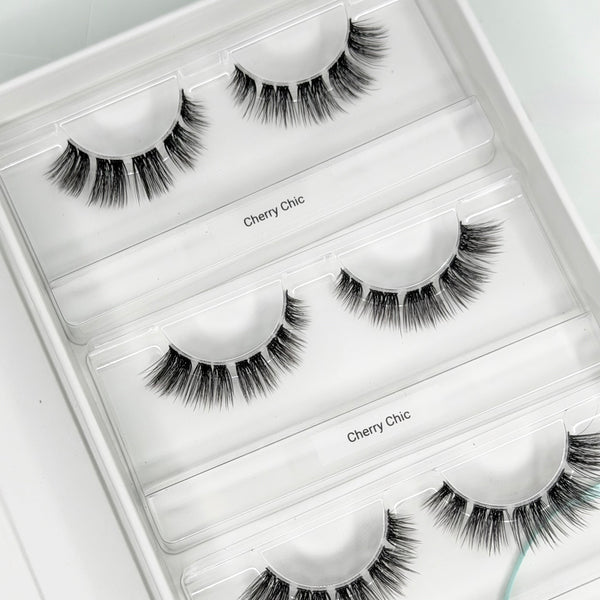 Cherry Chick – Sanfter Cat Eye (8-14mm C-Curl)
