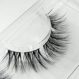 Drama Baby DIY-Wimpern von Glashes – Nahaufnahme der Wimpernfasern und des Bandes