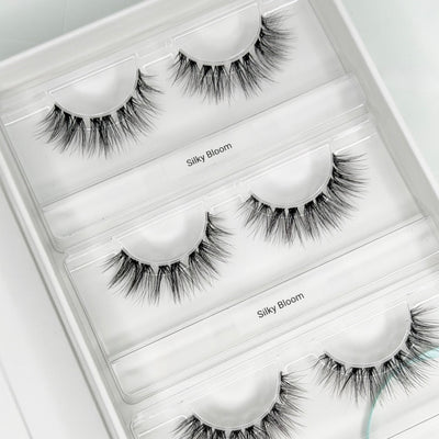 Silky Bloom DIY-Wimpern von Glashes – Wimpern in der offenen Box, Nahaufnahme