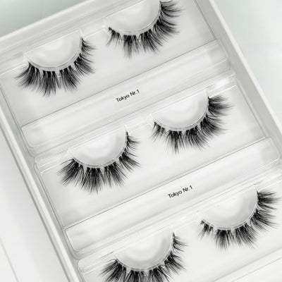 Tokyo Nr.1 DIY-Wimpern von Glashes – Wimpern in der offenen Box, Nahaufnahme