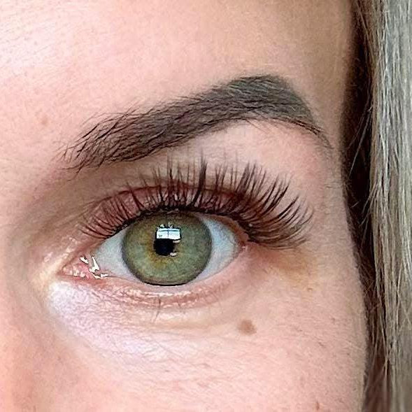 Leggy Lashes